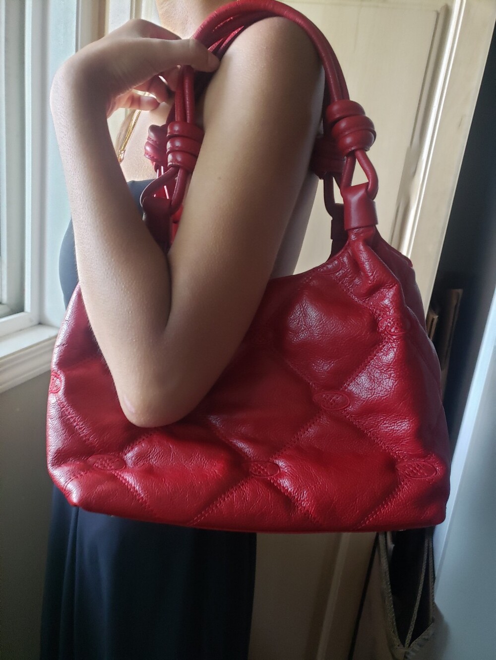 Oscar De La Renta Red Classic Quilted Hand Bag